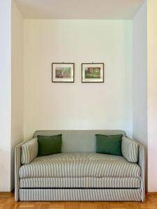Lotti's Apartment 