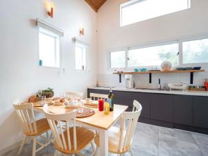 Jeju Love Stay Purple