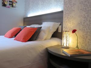 Hotels Hotel Le Saint Patrice : photos des chambres
