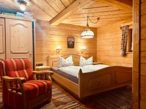 Almbrünnerl die Almhütte auf der Raffner Alm