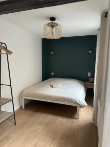 Appartements Appartement renove hypercentre-Charleville-10p : photos des chambres