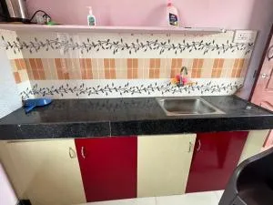 PM COTTAGE-2nd FLOOR-NON AC ROOM WITH GREEN NATURAL VENTILATION ALL THE TIMES - Tiruvankod