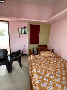 PM COTTAGE-2nd FLOOR-NON AC ROOM WITH GREEN NATURAL VENTILATION ONLY FOR PILGRIMS ,FAMILY OR BACHLOR