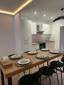 Appartements Appartement renove hypercentre-Charleville-10p : photos des chambres