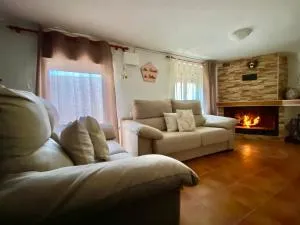 La Cueva deLola - 阿尔卡拉德尔胡卡尔