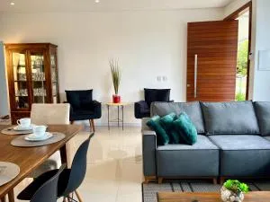 Casa de Praia Nova em Mariluz com Suíte! - 因贝