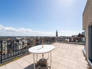 Flat in Bruges with Panoramic City Views