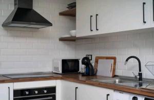 Stylish & Spacious Fully Equipped Studio-4 minutes walk to Albufereta Beach