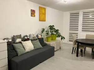 Apartmán u lesoparku - Praha Kobylisy - Zlonín
