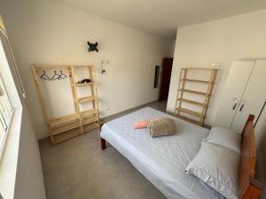 Casa nova térrea familiar com ar condicionado e estacionamento em Cananeia