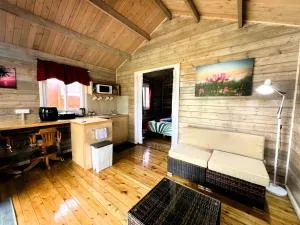 Red Hibiscus Villas - Avarua