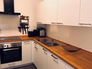 SAFAN Suites I Elbnah I Balkon I Uniklinik I Parkplatz