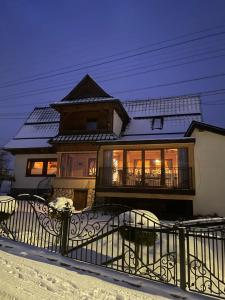 U Podnóża Tatr - duży dom z widokiem na Tatry blisko Zakopanego