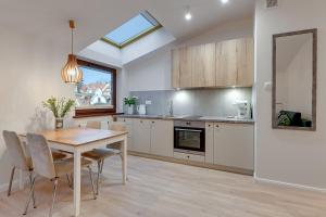 Grand Apartments - Studio Sobieski Apartment - 5 min from Monte Cassino