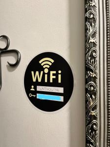 Renthouse Guest Apartment LOREEN