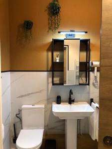 B&B / Chambres d'hotes L-URBANA Rooms : photos des chambres