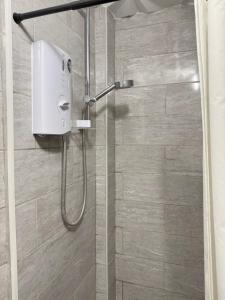 Studio near LHR & Lizzie Line