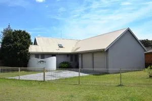 Lazy Choose-Day - Bring your own linen. - Crescent Head