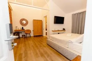 Hotel 5 HILLS DRAGASANI - Oveselu