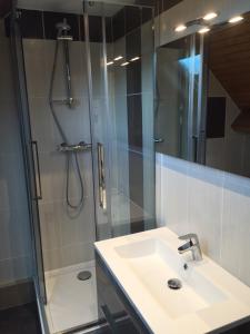 Maisons de vacances La Capelette : Cottage (3 Adultes)