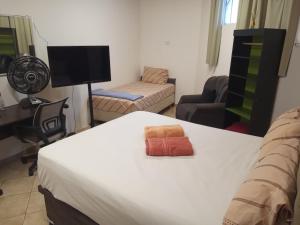 Uma casinha rosa no Pacaembu