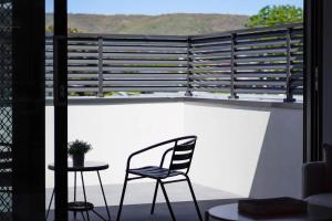 Coastal Lifestyle in Modern 3BR Rosebud Townhouse