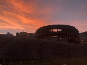 Hermoso duplex en la ciudad amurallada! A218