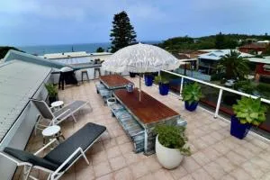 Norah Head Beachside living with Private rooftop - Toukley
