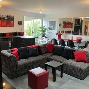 Art House Apartment - Ranelagh