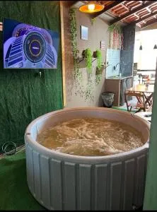 Casa com jacuzzi - Bonfinópolis