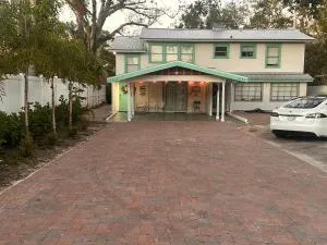 Cozy stay near Lecom Park Bradenton and Sarasota - 埃伦顿