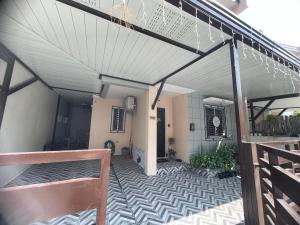 Mago Nouveau Residence 3bdrm-3bath Subdivision