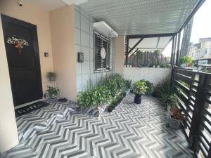 Mago Nouveau Residence 3bdrm-3bath Subdivision