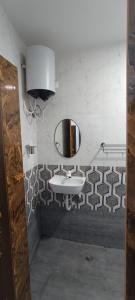 Glasshouse Retreat by The Jungle stay groups