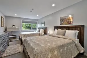 Ski Condo Close to the Resort, Shuttle Bus Route, Summer Pool, 2 Queen Beds - Sherburne Center