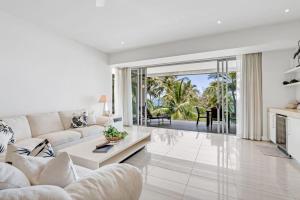 Belle Escapes Daydream at Drift Beachfront