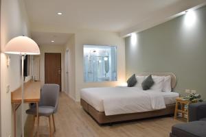 Squirrel House - 3hvězdičkové hotely ve městě Bang Rak