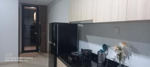 Southgate Residence, Ellegance