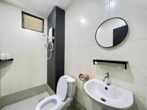 RiverView 8PAX 3BR in KBtown Netflix WiFi, A-12-2