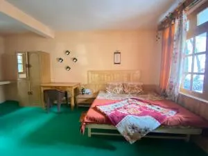 Moonlight Guesthouse by Kaafeela - Bashist