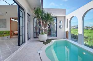 Tranquil Ricefields View Villa