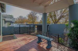 Spacious 3-Bedroom Gem in Vibrant Parkhurst