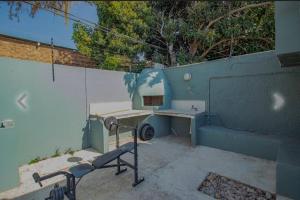 Spacious 3-Bedroom Gem in Vibrant Parkhurst