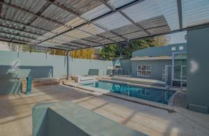 Spacious 3-Bedroom Gem in Vibrant Parkhurst