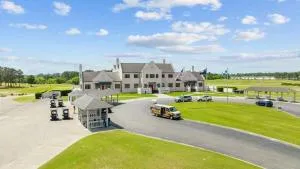 The Legends - Myrtle Trace