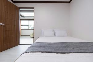 Yeongheungdo Haesong Pension