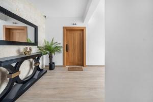 Serenity in the Heart of Santiago 3-Bedroom Apartment Retreat