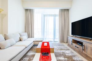 Superhost - Bright & Stylish 1-Bedroom in Bloom Tower, JVC