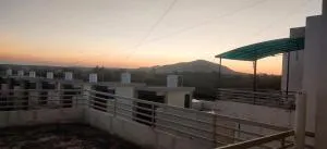 Hill crest heaven - Shenit