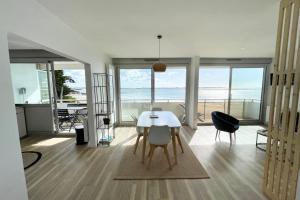 Appartements Lovely T1 d architecte de standing Vue mer 360 : photos des chambres